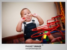 Family photo at JW Marriott Phuket 0009 220x165 Family Photo Shooting JW Marriott Phuket