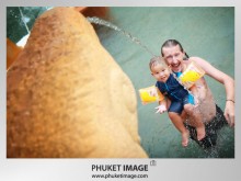 Family photo at JW Marriott Phuket 0012 220x165 Family Photo Shooting JW Marriott Phuket