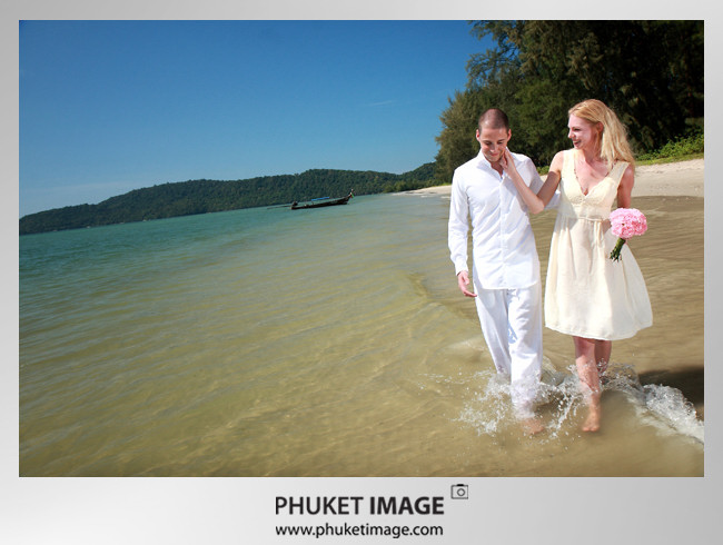 Krabi beach wedding photographer - 0036 Beach wedding photographer in Krabi,Thailand