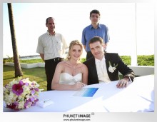 Phuket wedding photographer   on the beach 0015 220x171 Bianca & Frank : Phuket beach wedding photography