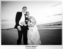 Phuket wedding photographer   on the beach 0022 220x171 Bianca & Frank : Phuket beach wedding photography