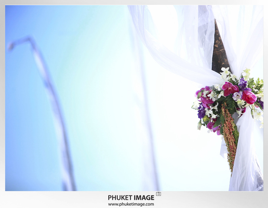 Phuket wedding photographer _ Phuket wedding on the beach - 0031 Wedding photographer : Phuket,Krabi,Koh Phi Phi,Koh Racha,Koh Yao Noi,Koh Lanta,Koh Samui,Bangkok,Chiangmai,Chiang Rai,Pattaya,Thailand
