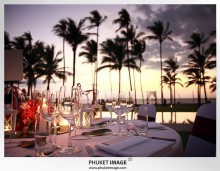 Phuket wedding photographer   on the beach 0032 220x171 Bianca & Frank : Phuket beach wedding photography