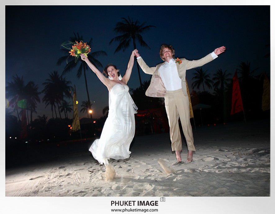 Samui wedding photographer - 0034 On the beach wedding photographer in Ko Samui,Thailand