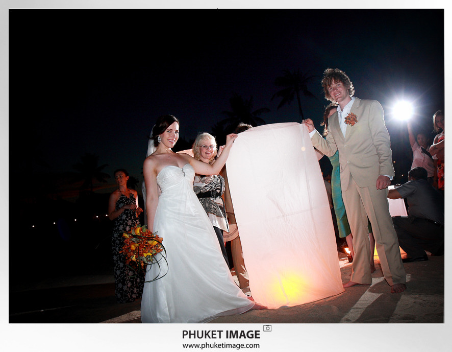 Koh Samui professional wedding photographer - 0038 On the beach wedding photographer in Ko Samui,Thailand