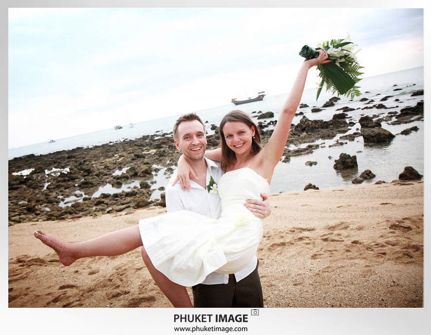 Lanta wedding photo _ beach wedding -0042 Romantic beach wedding photography in Ko Lanta , Krabi , Thailand