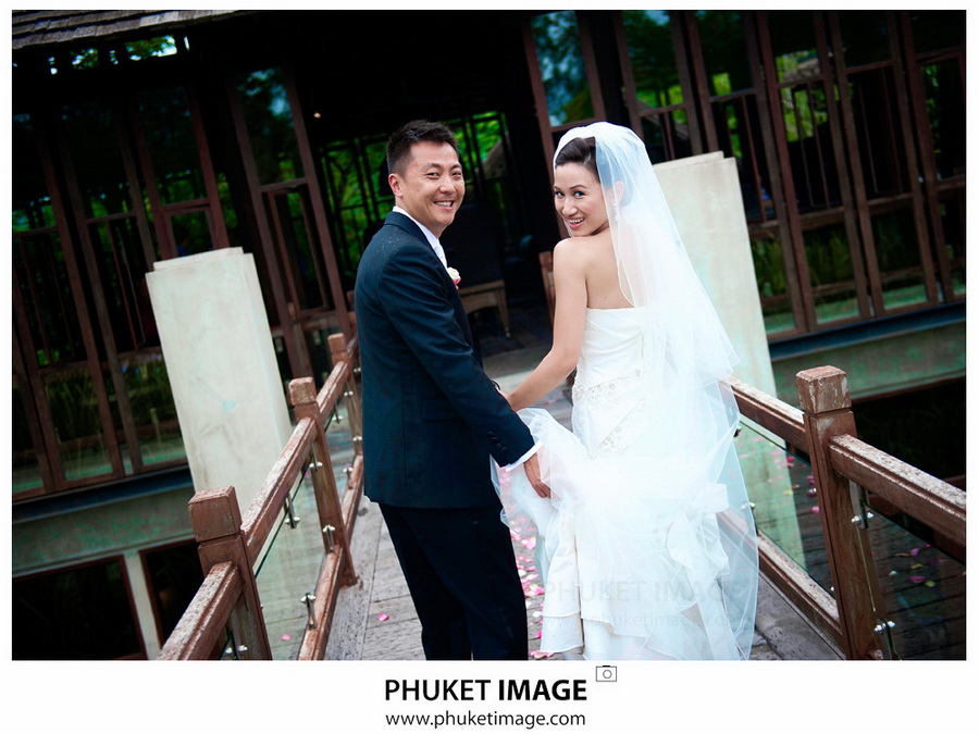 Ko Lanta beach wedding photographer - 0040 Professional wedding photography service in Phuket