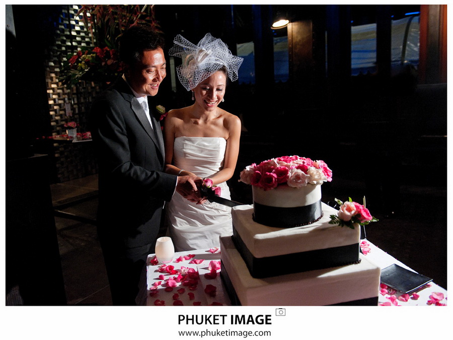 Photojournalistic wedding photography in Phuket , Thailand - 0071 Professional Wedding photographer in Phi Phi Island , Professional wedding photographer in Lanta Island