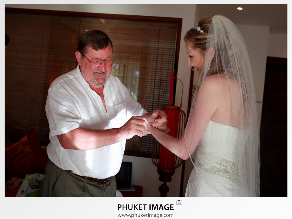Photojournalist wedding photographer in Koh Samui , Thailand