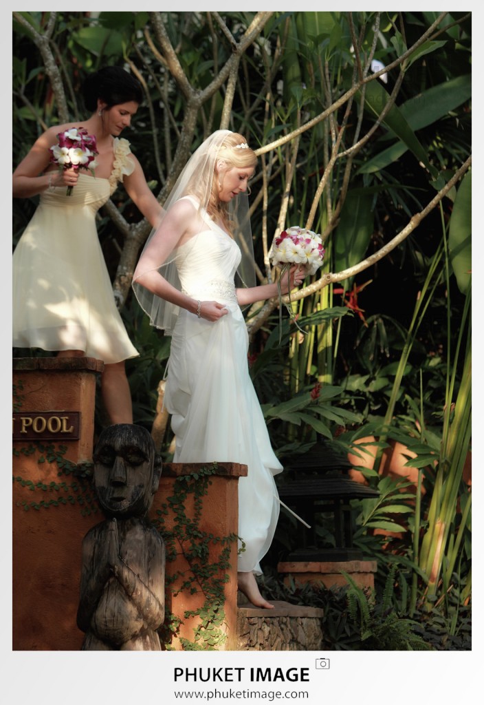 Beach wedding photographer at Rocky’s Boutique Resort