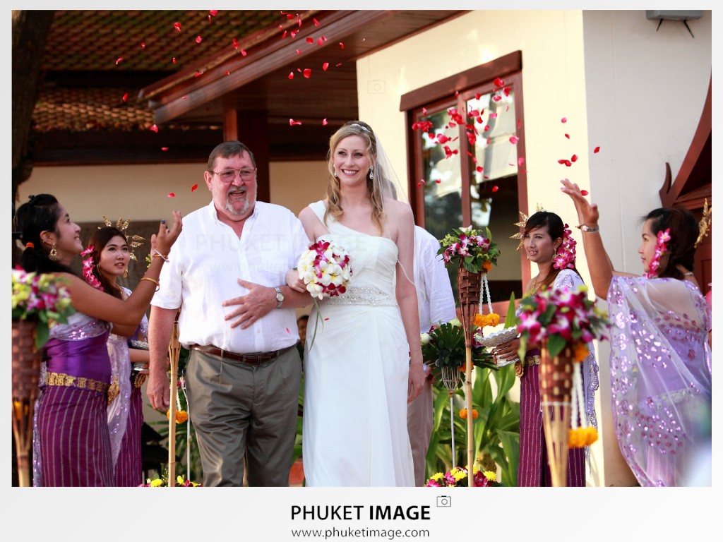 Best wedding photographer in Samui Island, Thailand.