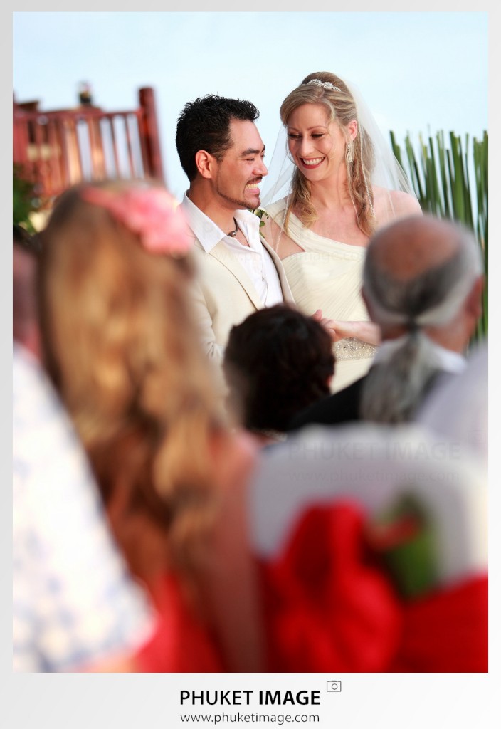 Romantic beach wedding in Koh Samui by Phuket photographer