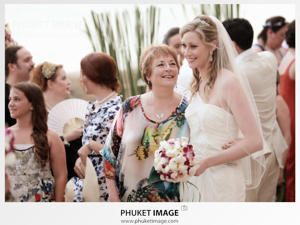 We’re wedding photographer based in Phuket available for your destination wedding at : JW Marriott Phuket , Anantara Phuket , Sala Phuket wedding photographer.
