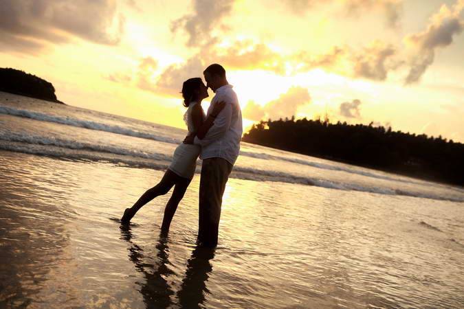 Marriage proposal and honeymoon photographer in Phuket, Koh Samui, Krabi and Hua Hin